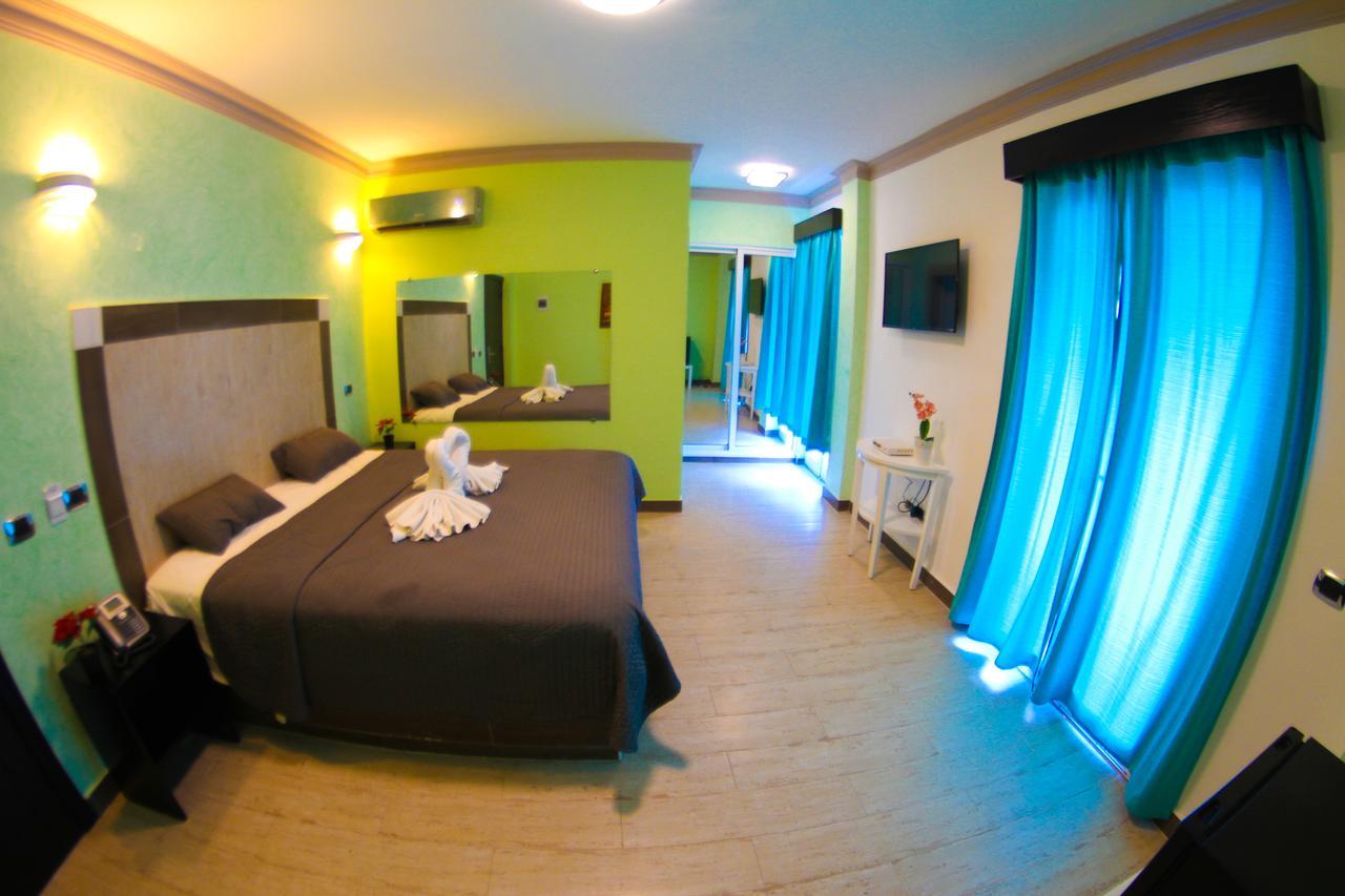 Friohot Boca Chica Hotel Eksteriør billede