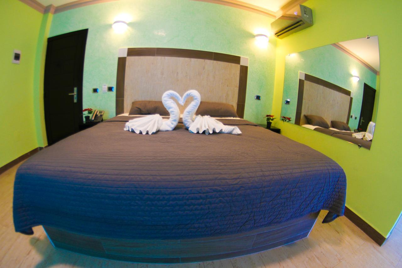 Friohot Boca Chica Hotel Eksteriør billede